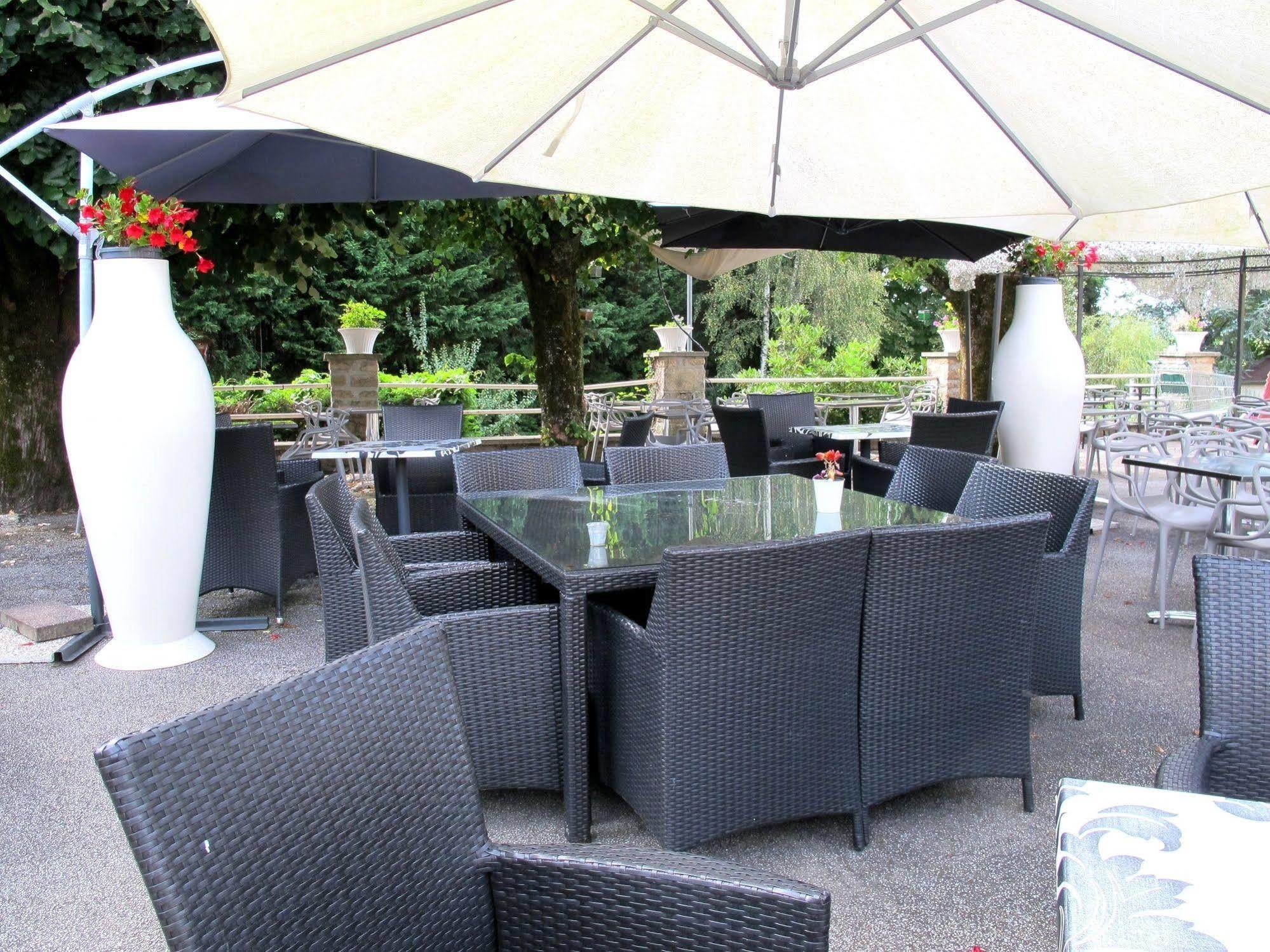 Hôtel Deshors-Foujanet Chamboulive Buitenkant foto